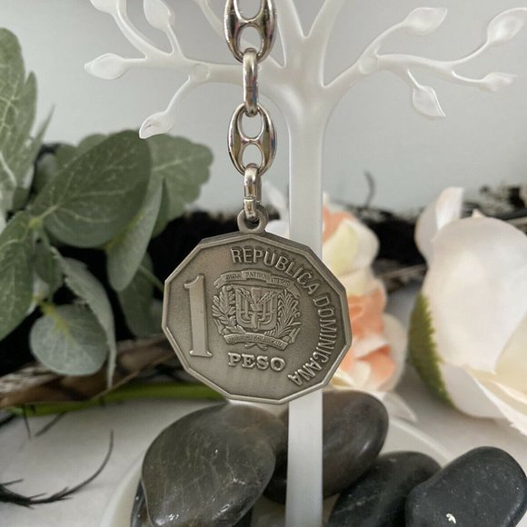 Dominican Republic 1 peso Coin Duarte Key Ring‎ - Picture 5 of 12